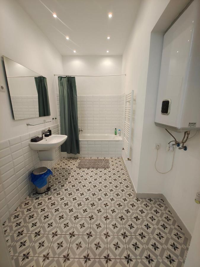 בודפשט City Center 1, Cozy 2Br In The City Center! מראה חיצוני תמונה